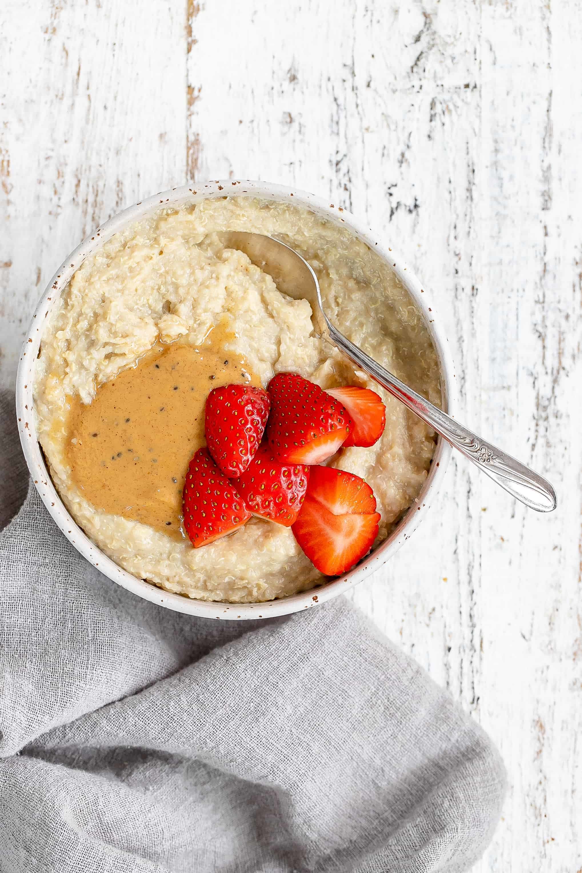 Strawberry Quinoa Flake Oatmeal